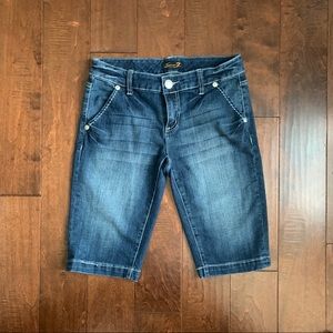 Seven7 Jean Shorts Contrast Stitching